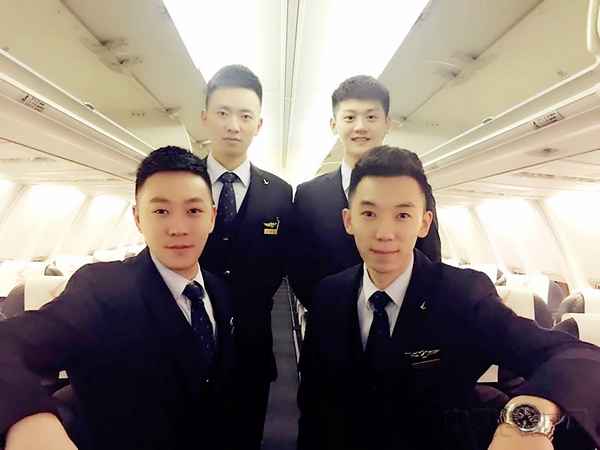 男孩子学空乘的利弊
