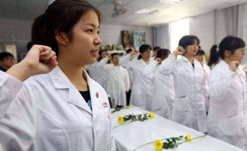 理科女生学医有前途吗，探索医学领域的无限可能