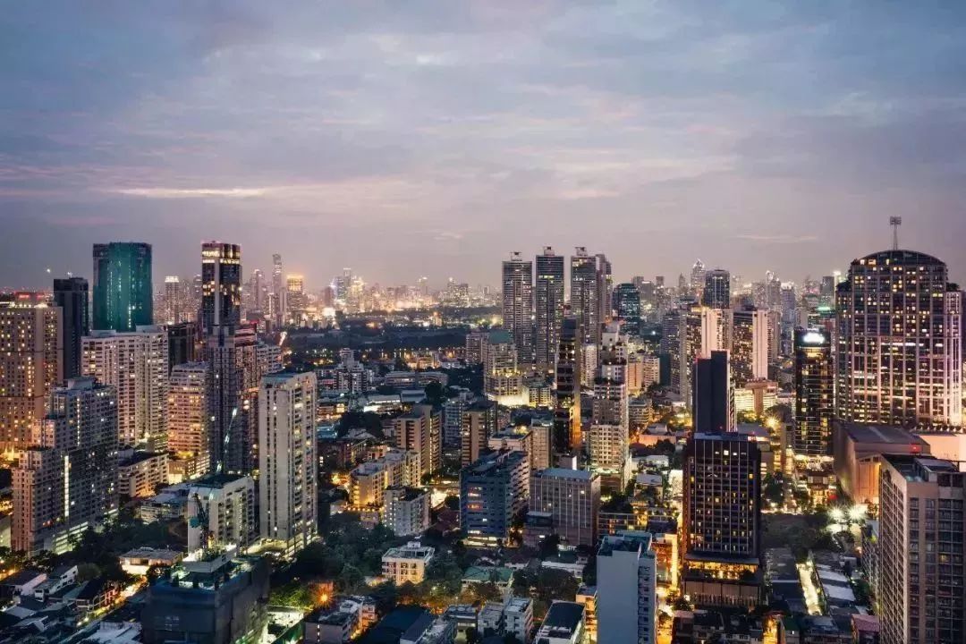 微型小说，城市之夜的微妙交响