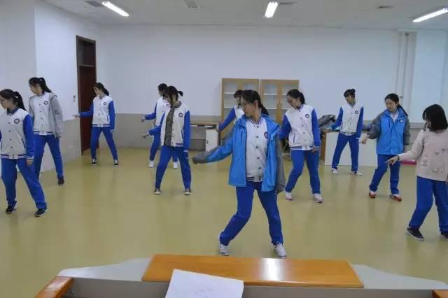 现在，让我们共同探索这个多彩的世界——Now That我们已站在新的起点