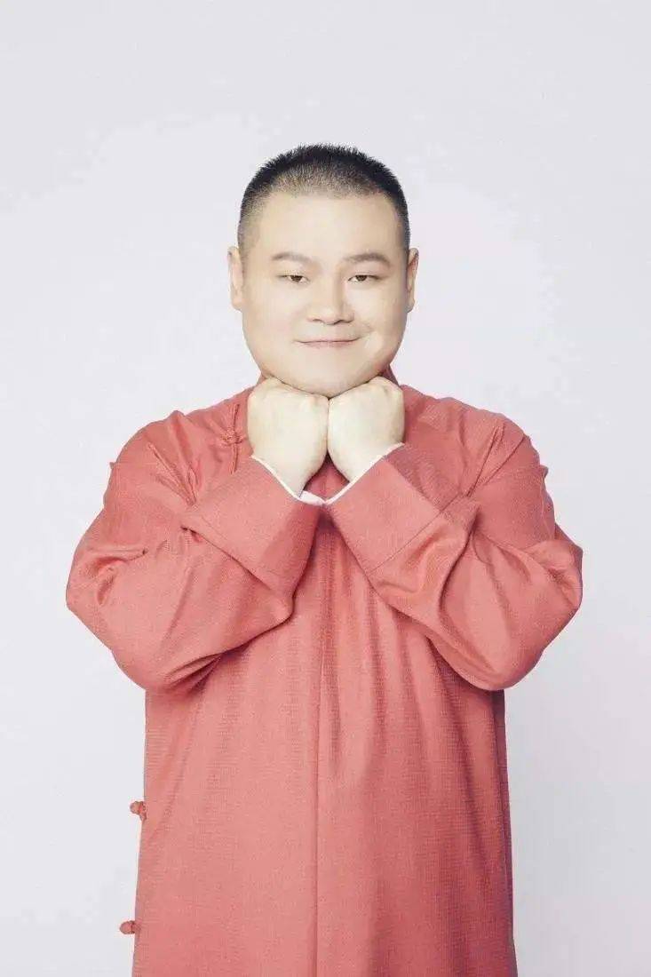 岳云鹏秋冬穿搭{