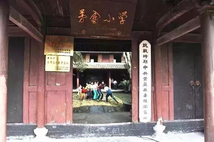 2020年天下彩天空彩票与你同行香港新版手机报码资料网{