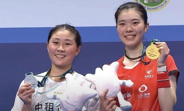 2024新澳门天天开好彩大全正版三人为众{